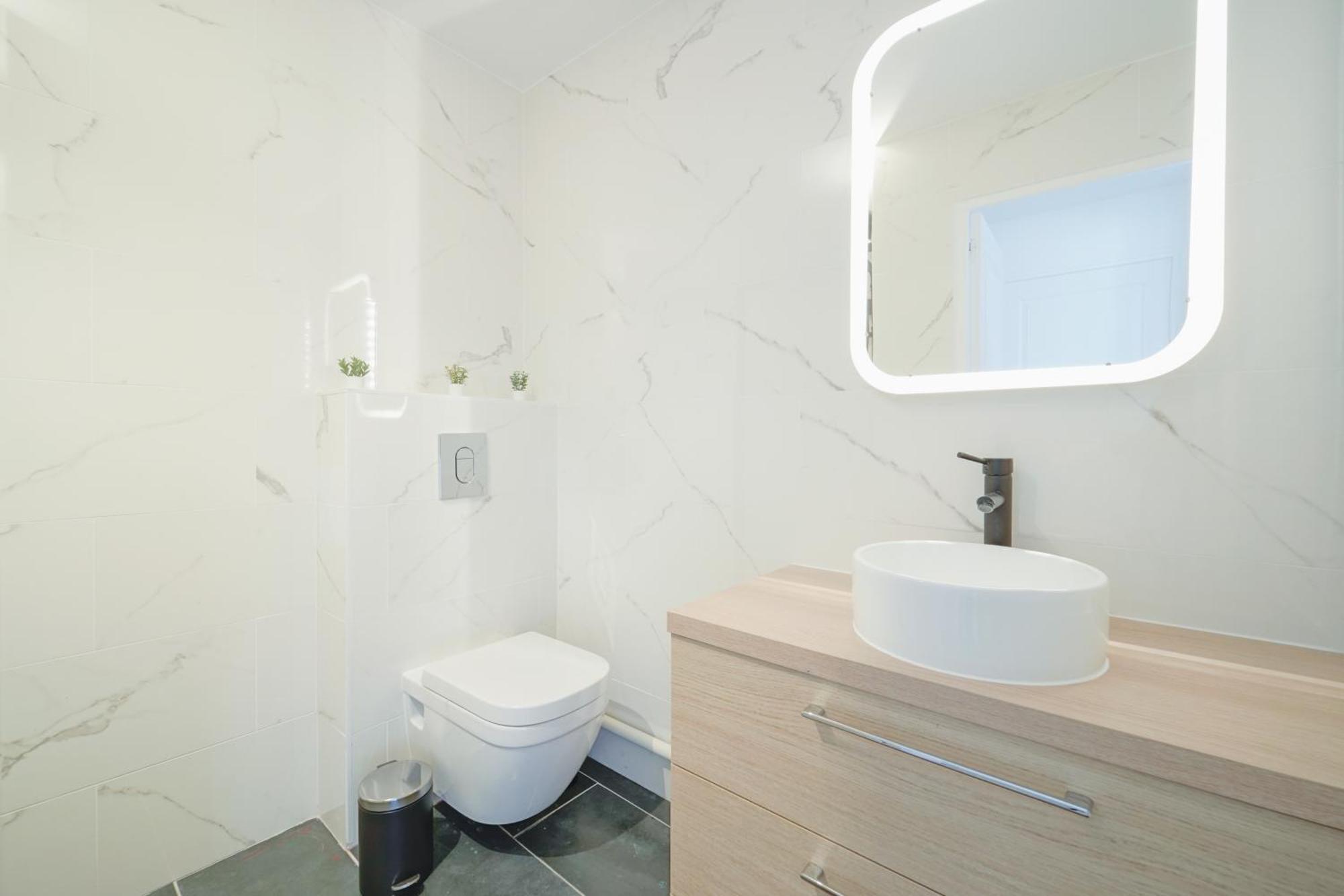 Complete 1Br With Balcony Only 5 Min. On Foot To Metro By Doorman Διαμέρισμα Saint-Ouen  Εξωτερικό φωτογραφία